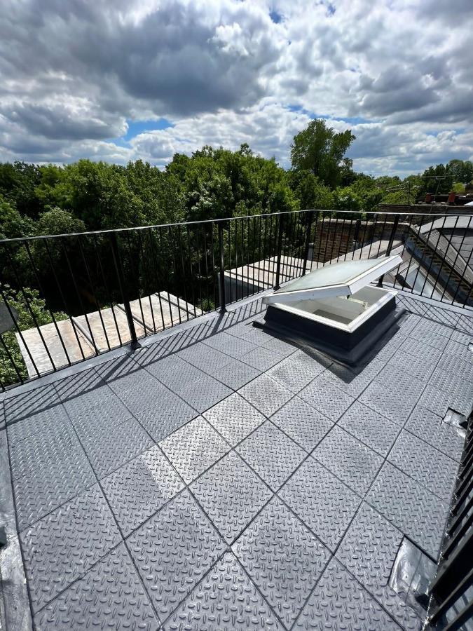 Lovely 2 Bedroom Flat With Roof Terrace In London Nw6 Екстериор снимка